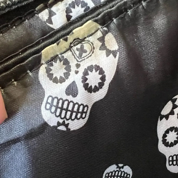 COCOS Rico skull crossbody purse - Picture 2 of 8